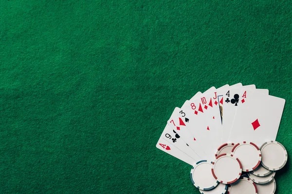 Live roulette table with chip placement interface
